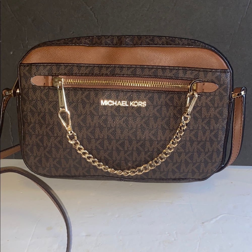 EUC. Michael Kors Signature Brown and Tan Crossbody Bag
